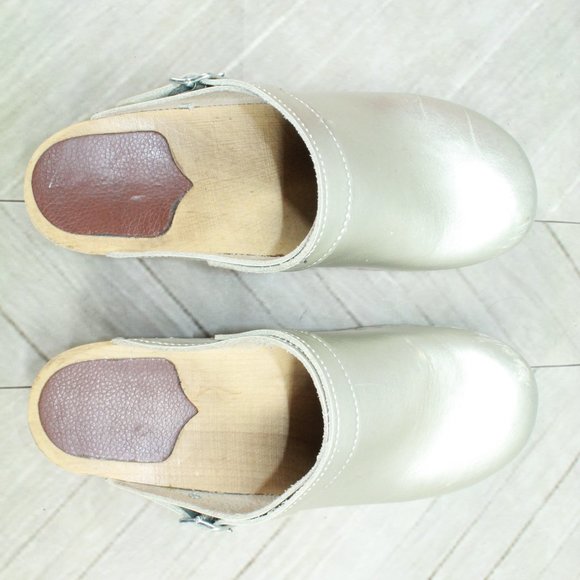 *Unbranded Silver Leather Round Toe Slip On Heel Mule Clogs Size 39 US 9 - Picture 7 of 9